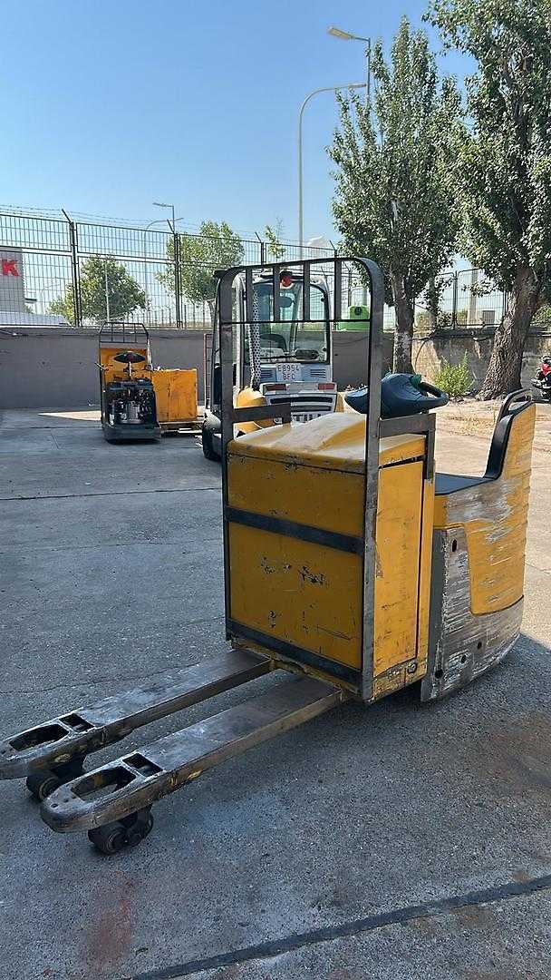 Muletto usato JUNGHEINRICH ERE225 ELEKTRO NIEDERHUBWAGENFAHRERSTAND (13056536)