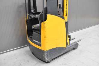 Muletto usato JUNGHEINRICH ETV 110 /57540/ ELEKTRO SCHUBMASTSTAPLER (13041121)