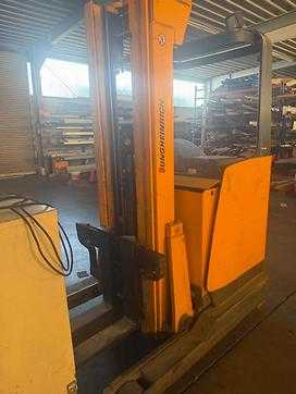 Muletto usato JUNGHEINRICH ETV 114 ELEKTRO SCHUBMASTSTAPLER (13067081)