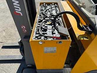 Muletto usato JUNGHEINRICH ETV 214 - 560DZ ELEKTRO SCHUBMASTSTAPLER (13073111)