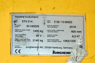 Muletto usato JUNGHEINRICH ETV 214 650 DZ ELEKTRO SCHUBMASTSTAPLER (13031952)