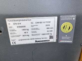 Muletto usato JUNGHEINRICH ETV 214 Baujahr 2019 / Stunden 11795 HH 7700 ELEKTRO SCHUBMASTSTAPLER (13072172)