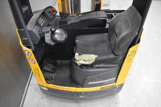 Muletto usato JUNGHEINRICH ETV 216 /54276/ ELEKTRO SCHUBMASTSTAPLER (12943003)