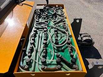 Muletto usato JUNGHEINRICH ETV 335 - 830DZ ELEKTRO SCHUBMASTSTAPLER (13069022)