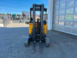 Muletto usato JUNGHEINRICH ETV C16 / Triplex 5.72m / SS / nur 2.836h / 2016 DIESEL SCHUBMASTSTAPLER (13024741)