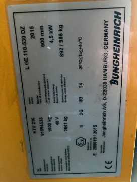 Muletto usato JUNGHEINRICH ETV216 ELEKTRO SCHUBMASTSTAPLER (12976339)