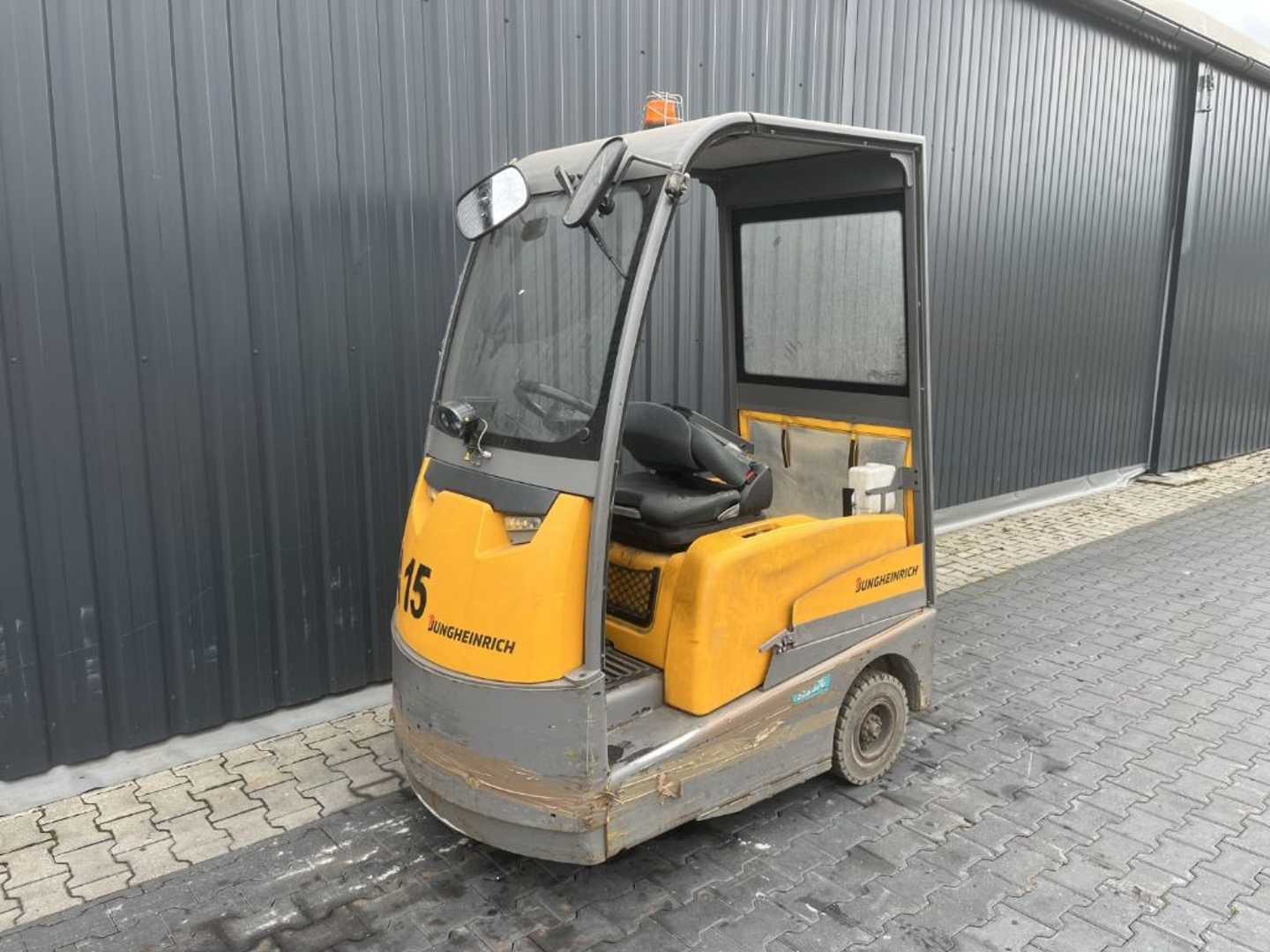 Muletto usato JUNGHEINRICH EZS570 ELEKTRO SCHLEPPER (12987475)