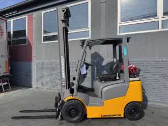 Muletto usato JUNGHEINRICH TFG 316 Baujahr 2017/ Stunden 1388/ HH 7000 GAS VIERRADFRONTSTAPLER (13073650)