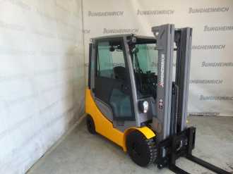 Muletto usato JUNGHEINRICH TFG 320s 480DZ R2GO GAS VIERRADFRONTSTAPLER (12883965) backdrop