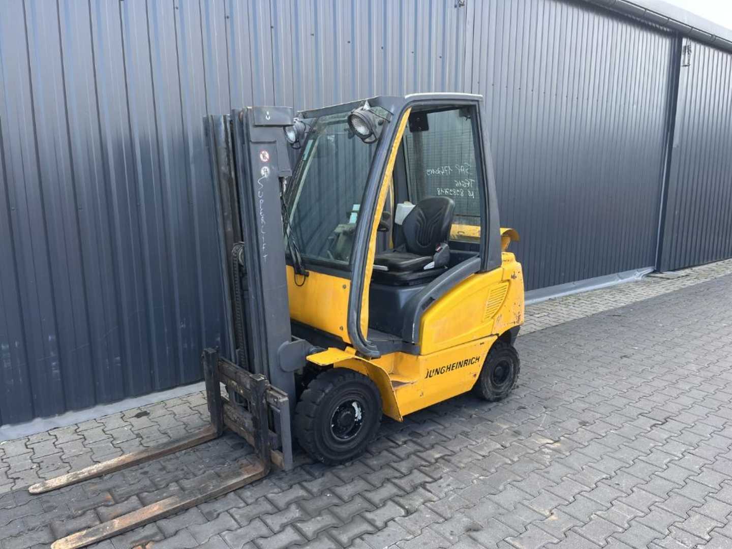 Muletto usato JUNGHEINRICH TFG16 GAS VIERRADFRONTSTAPLER (13067166)