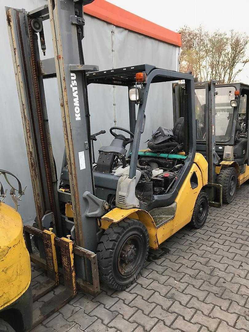 Muletto usato KOMATSU FD25T-16 DIESEL VIERRADFRONTSTAPLER (13063207)