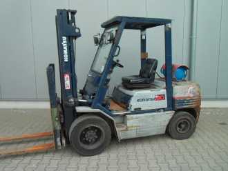 Muletto usato KOMATSU FG 30 T -11E GAS VIERRADFRONTSTAPLER (13031988) backdrop