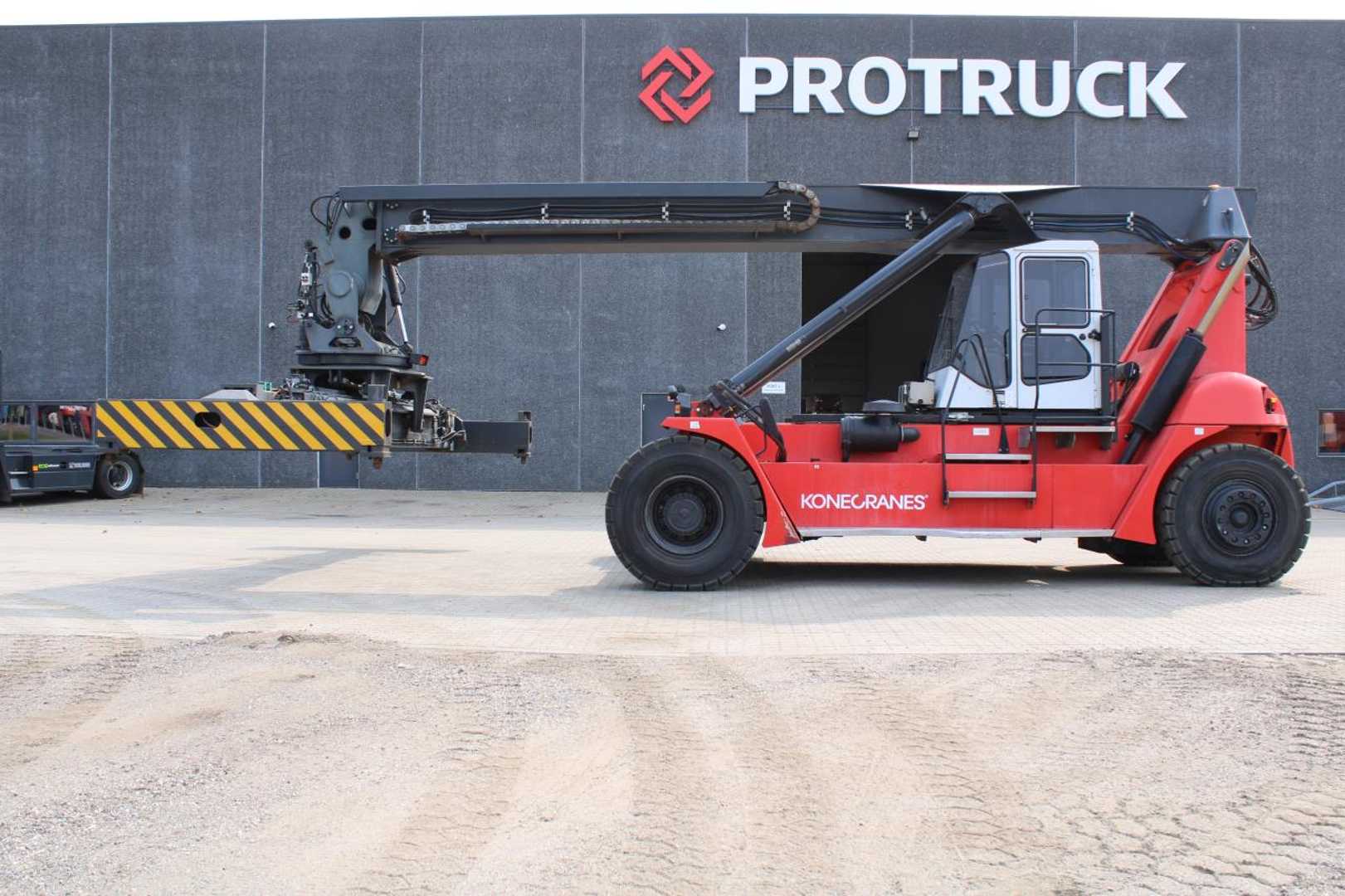 Muletto usato KONECRANES 108 TB6 DIESEL REACHSTACKER (12857143)