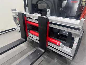 Muletto usato LINDE 1279 E 80 - 01/900 ELEKTRO VIERRADFRONTSTAPLER (13076388)