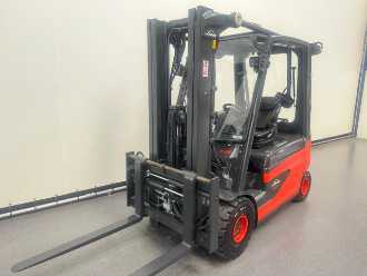 Muletto usato LINDE 387 E 25 L-01. Inclusief nieuwe accu ELEKTRO VIERRADFRONTSTAPLER (13025460)