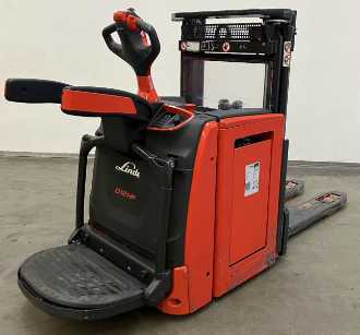 Muletto usato LINDE D 12 HP AP 1161-00 ELEKTRO HOCHHUBWAGENFAHRERSTAND (13073047)
