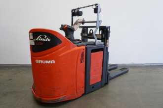 Muletto usato LINDE D 12 SP 133 ELEKTRO HOCHHUBWAGENFAHRERSTAND (13069279) backdrop