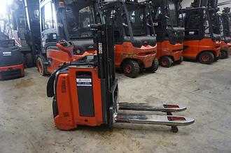 Muletto usato LINDE D 12AP - 2021er - 712 Stunden ELEKTRO HOCHHUBWAGENFAHRERSTAND (13068007)