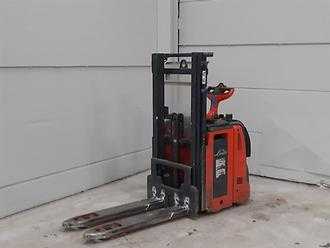Muletto usato LINDE D12AP ELEKTRO HOCHHUBWAGENMANUELLELEKTRISCH (13010647) backdrop