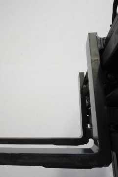 Muletto usato LINDE E 16 EVO 386-02 ELEKTRO DREIRADFRONTSTAPLER (13074528)