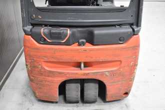 Muletto usato LINDE E 18 - 02 /58611/ ELEKTRO DREIRADFRONTSTAPLER (13071836)