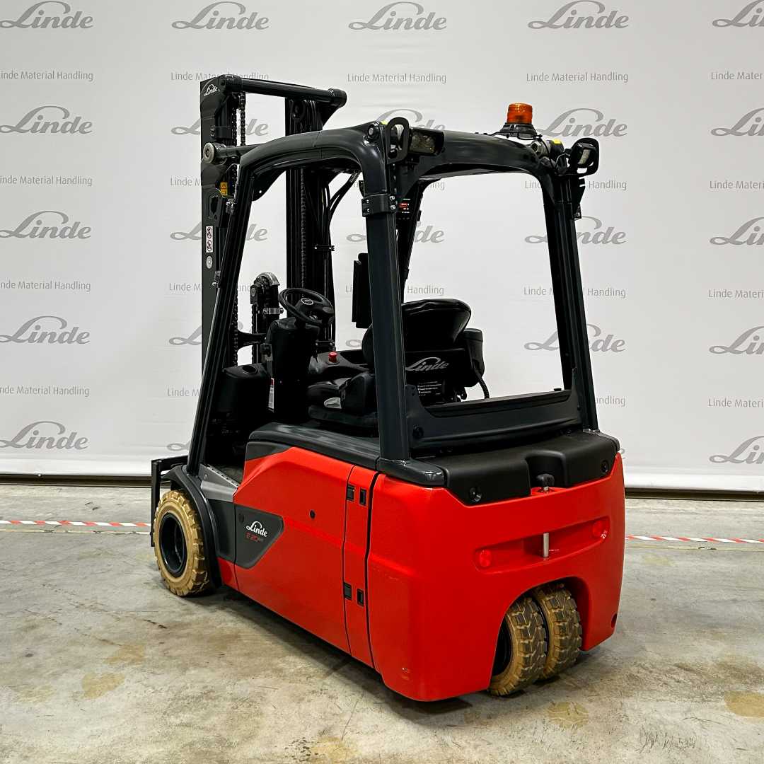 Muletto usato LINDE E 20 L EVO ELEKTRO DREIRADFRONTSTAPLER (13073555)
