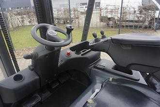 Muletto usato LINDE E 25-01 - 2019er ELEKTRO VIERRADFRONTSTAPLER (13030484)