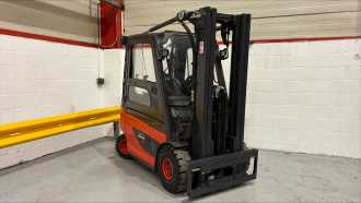 Muletto usato LINDE E 25 : 2.5t ELEKTRO VIERRADFRONTSTAPLER (13074685)