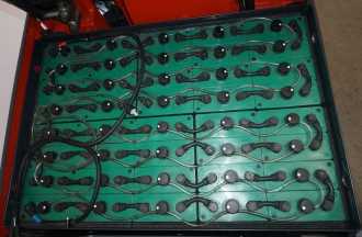 Muletto usato LINDE E 25 387 ELEKTRO VIERRADFRONTSTAPLER (12807305)