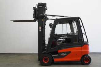Muletto usato LINDE E 25 L 387 ELEKTRO VIERRADFRONTSTAPLER (12938163)