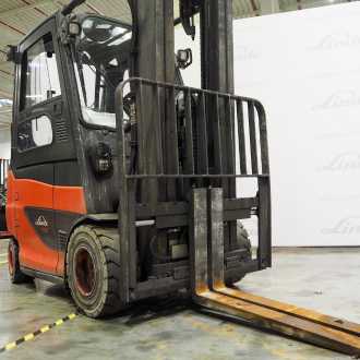Muletto usato LINDE E 30/600 H : 3,0t ELEKTRO VIERRADFRONTSTAPLER (12960189)