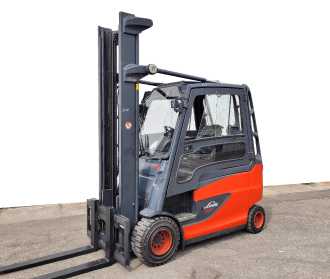 Muletto usato LINDE E 30 HL-01/600 batteria 2022 ELEKTRO VIERRADFRONTSTAPLER (13056043) backdrop