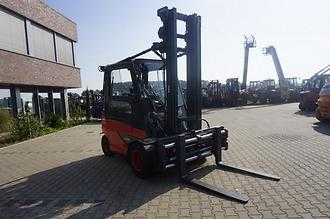 Muletto usato LINDE E 50HL-01 - Nur 2.631 Stunden - Top Zustand ELEKTRO VIERRADFRONTSTAPLER (13071899)