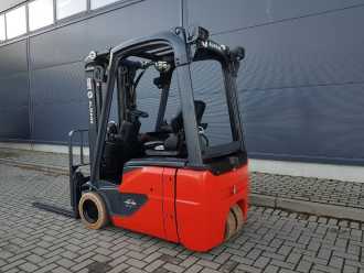 Muletto usato LINDE E14 ELEKTRO DREIRADFRONTSTAPLER (12998281)