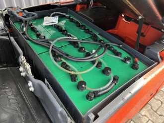 Muletto usato LINDE E15-02 ELEKTRO DREIRADFRONTSTAPLER (13065772)