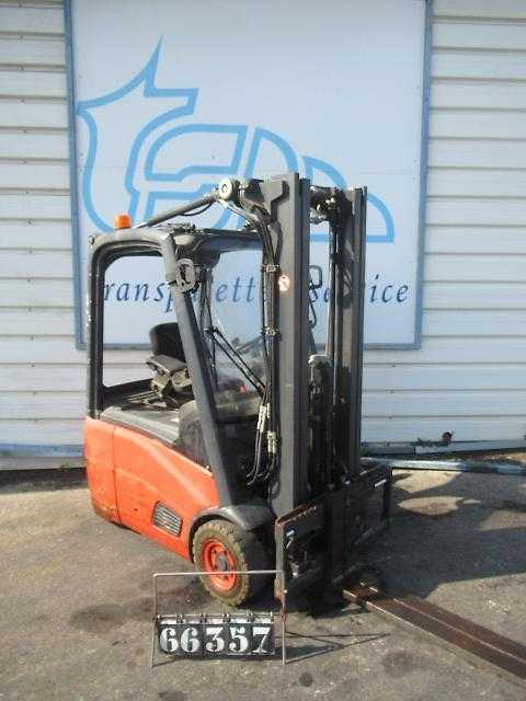 Muletto usato LINDE E16C-01 ELEKTRO VIERRADFRONTSTAPLER (13074818)