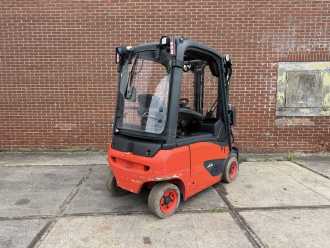 Muletto usato LINDE E16P-02 ELEKTRO VIERRADFRONTSTAPLER (13054651)