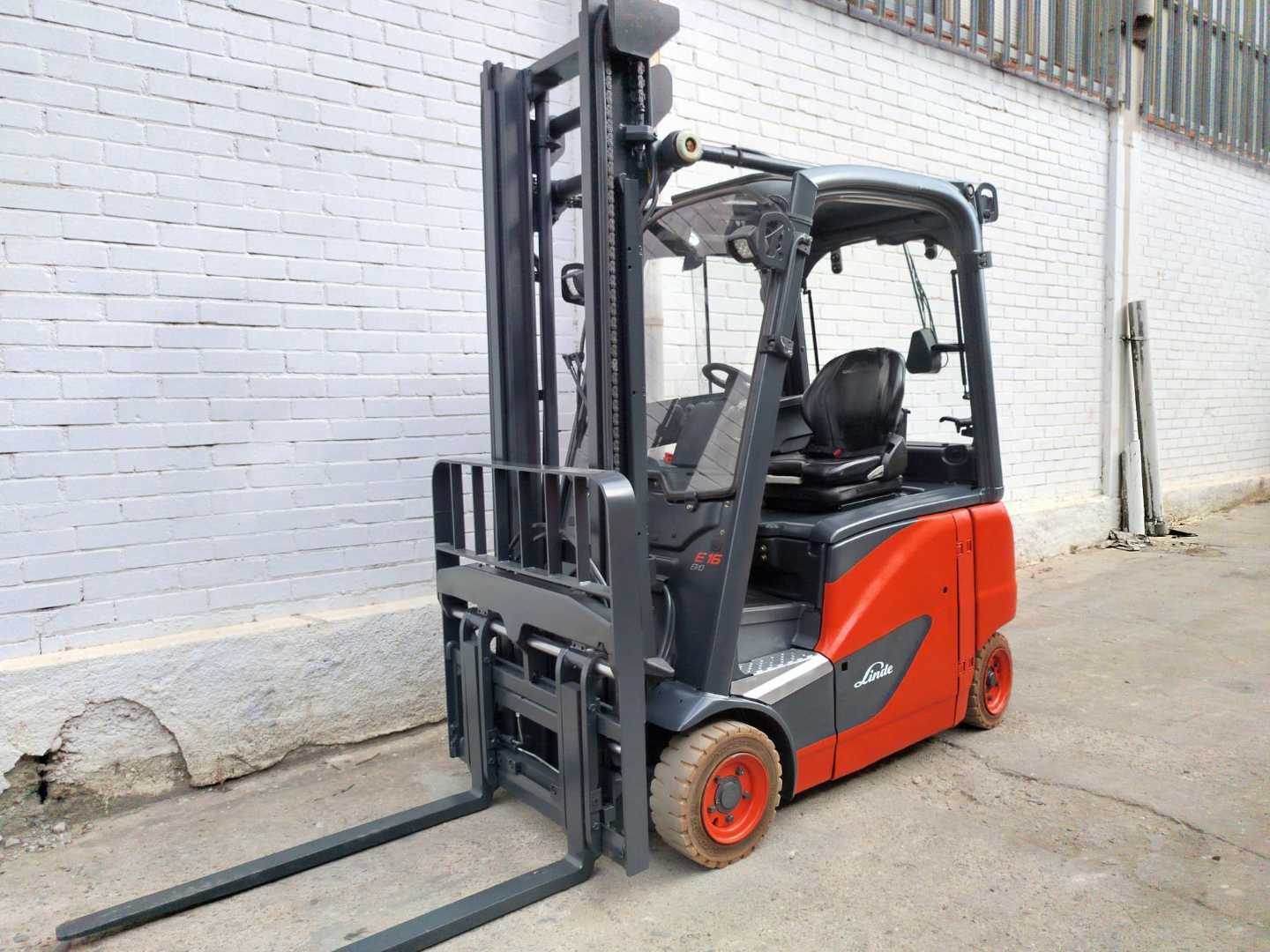 Muletto usato LINDE E16PH ELEKTRO VIERRADFRONTSTAPLER (13067353)