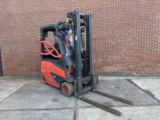 Muletto usato LINDE E18PH-02 ELEKTRO VIERRADFRONTSTAPLER (13053980) backdrop