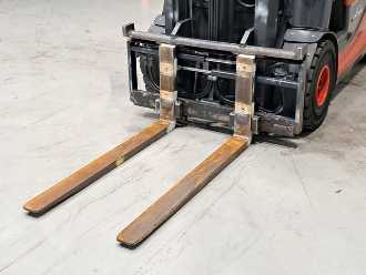 Muletto usato LINDE E20-01/600 ELEKTRO VIERRADFRONTSTAPLER (13074791)