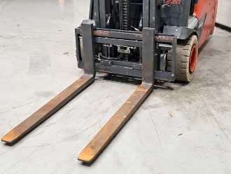 Muletto usato LINDE E20L-02 ELEKTRO DREIRADFRONTSTAPLER (13075846)