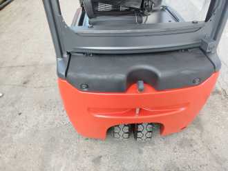 Muletto usato LINDE E20L ELEKTRO DREIRADFRONTSTAPLER (13073888)