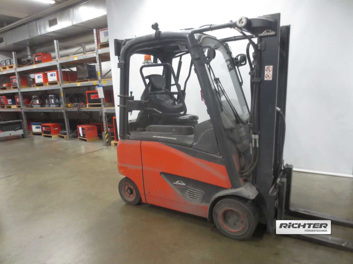 Muletto usato LINDE E20PH ELEKTRO VIERRADFRONTSTAPLER (13074733)