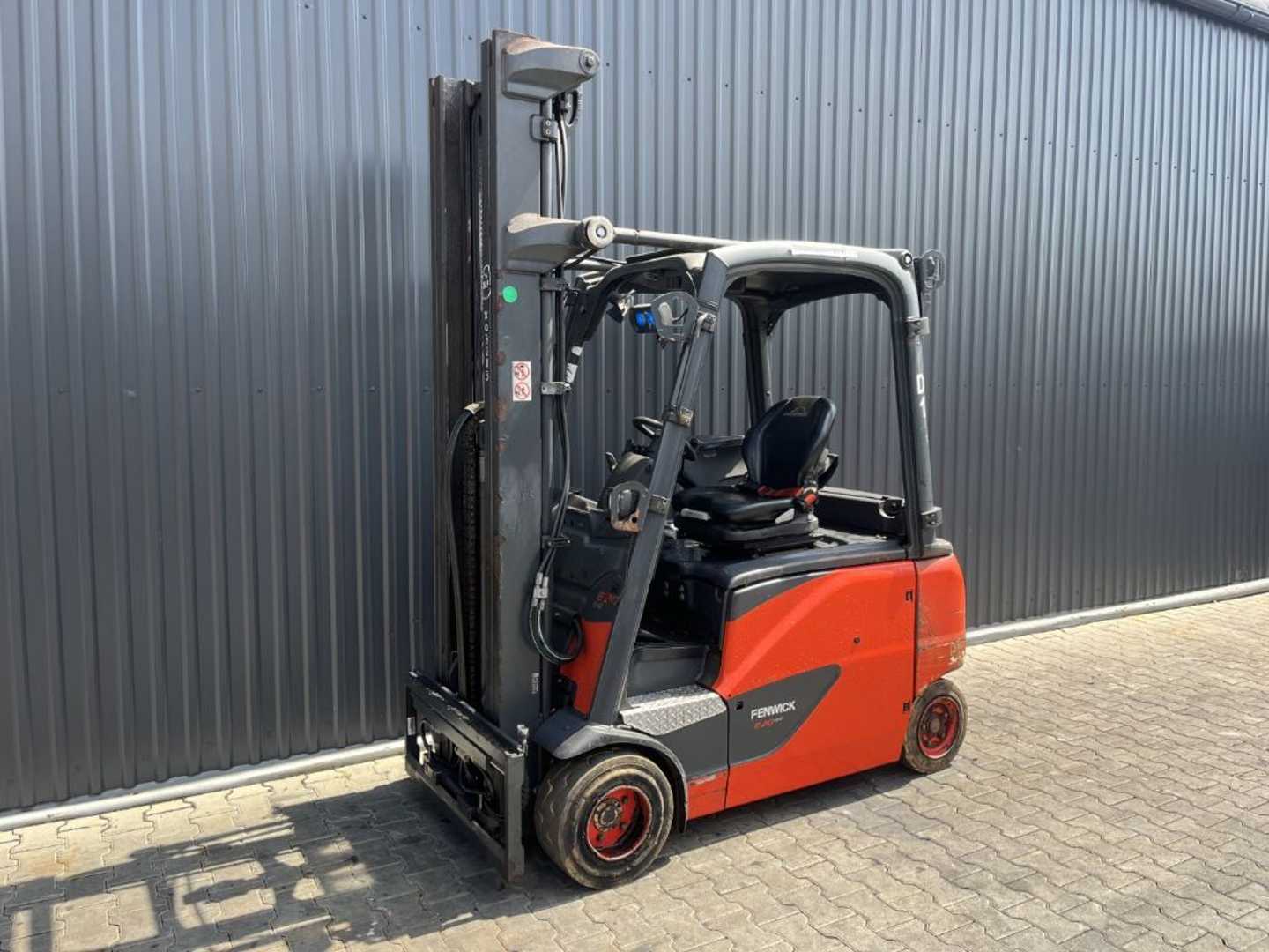 Muletto usato LINDE E20PHL-02 ELEKTRO VIERRADFRONTSTAPLER (13054895)
