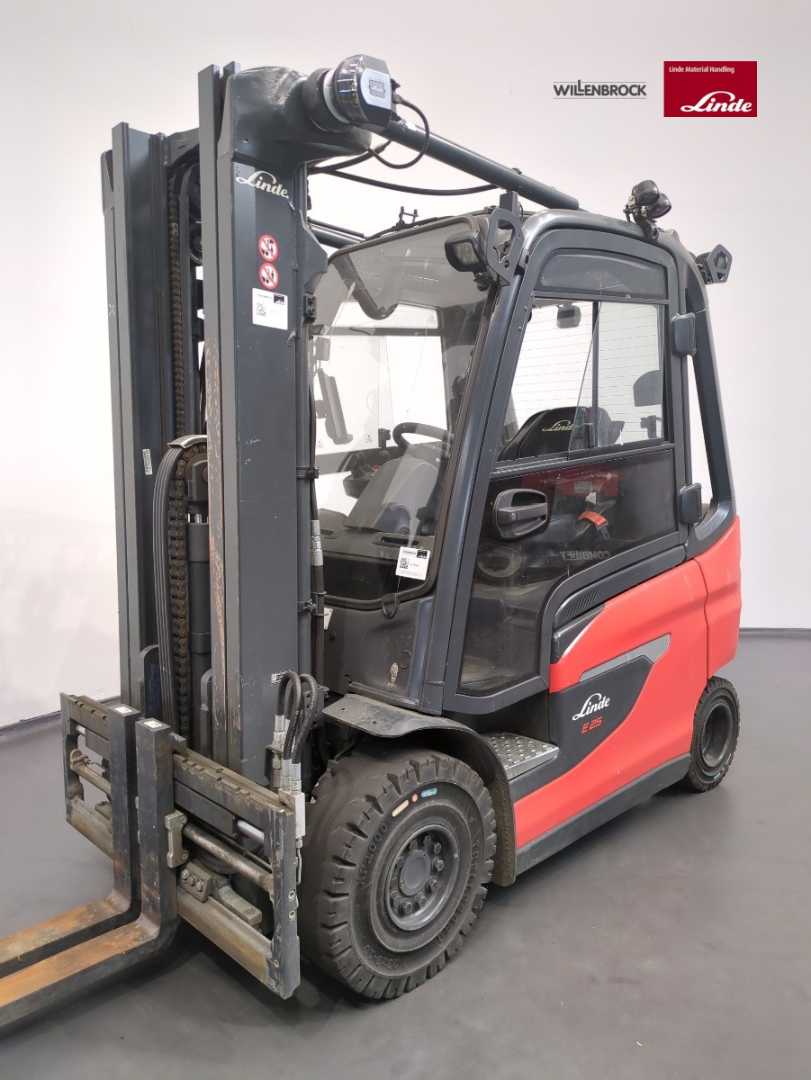 Muletto usato LINDE E25-1252-01 ELEKTRO VIERRADFRONTSTAPLER (13067470)