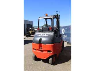Muletto usato LINDE E25/600-02 ELEKTRO VIERRADFRONTSTAPLER (13041360)