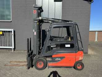 Muletto usato LINDE E25L-01 ELEKTRO VIERRADFRONTSTAPLER (13041448) backdrop