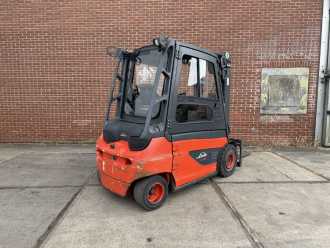 Muletto usato LINDE E30-01 ELEKTRO VIERRADFRONTSTAPLER (13043306)