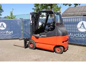 Muletto usato LINDE E30 ELEKTRO VIERRADFRONTSTAPLER (13041363)