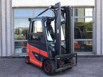 Muletto usato LINDE E30H-01/600 ELEKTRO VIERRADFRONTSTAPLER (13069917) backdrop